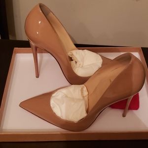 Christian Louboutin So Kate